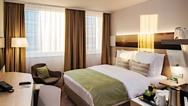 Holiday Inn Frankfurt Airport: Zimmer