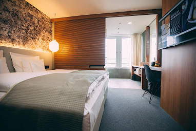 Me and All Hotel Düsseldorf: Zimmer