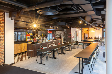 Me and All Hotel Düsseldorf: Tagungsraum