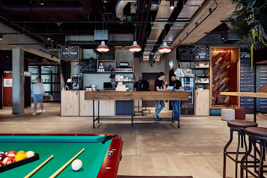 Me and All Hotel Kiel: Lobby