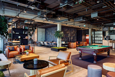 Me and All Hotel Kiel: Lobby