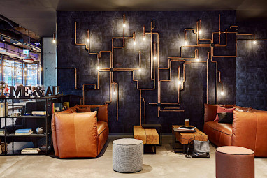 Me and All Hotel Kiel: Lobby