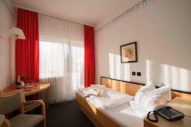 AURA-HOTEL Saulgrub: Zimmer