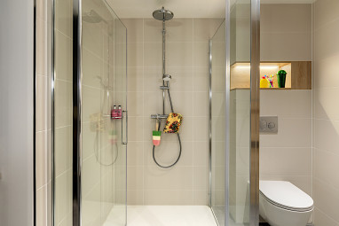 Moxy Berlin Ostbahnhof: Zimmer