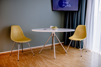 THE FLAG München M.: Zimmer