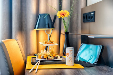 LOGINN Hotel Leipzig by ACHAT: Zimmer