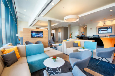 LOGINN Hotel Leipzig by ACHAT: Lobby