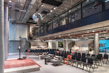 Design Offices Berlin Humboldthafen: Tagungsraum