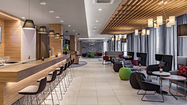 Holiday Inn Express Munich City East: Bar/Lounge