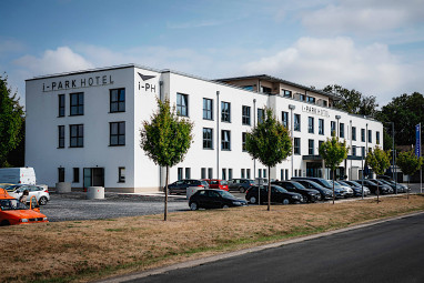 i-PARK Hotel: Außenansicht