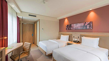 Hampton by Hilton Frankfurt City Centre East: Zimmer