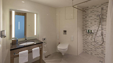 Hampton by Hilton Frankfurt City Centre East: Zimmer