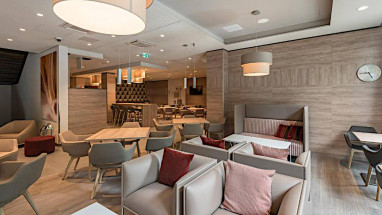 Hampton by Hilton Frankfurt City Centre East: Lobby