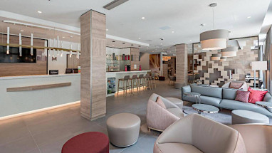 Hampton by Hilton Frankfurt City Centre East: Bar/Lounge