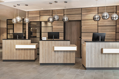 Courtyard by Marriott Hamburg City: Lobby