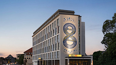 Super 8 by Wyndham Dresden: Außenansicht
