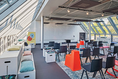Design Offices Karlsruhe Bahnhofplatz: Tagungsraum