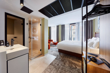 Me and All Hotel Hannover : Zimmer