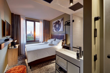 Me and All Hotel Hannover : Zimmer