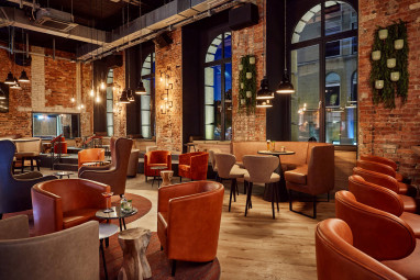 Me and All Hotel Hannover : Bar/Lounge