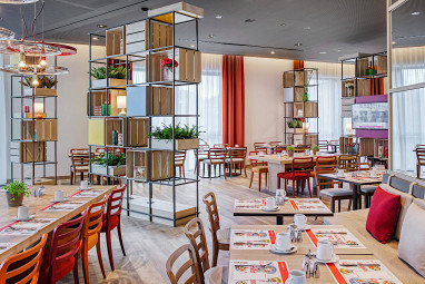 IntercityHotel Hannover Hauptbahnhof Ost  by Revo: Restaurant