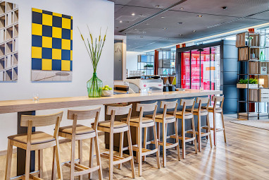 IntercityHotel Hannover Hauptbahnhof Ost  by Revo: Bar/Lounge