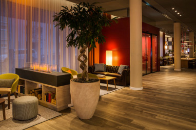 IntercityHotel Graz: Lobby