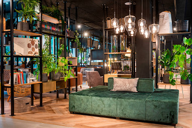 Flightgate Munich Airport Hotel, a member of Radisson Individuals by Revo: Lobby