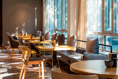 Flightgate Munich Airport Hotel, a member of Radisson Individuals by Revo: Restaurant