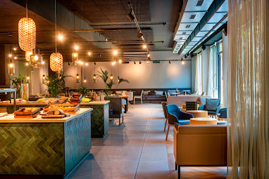 Flightgate Munich Airport Hotel, a member of Radisson Individuals by Revo: Restaurant