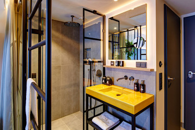 Me and All Hotel Ulm: Zimmer