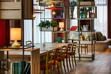 IntercityHotel Wiesbaden: Restaurant