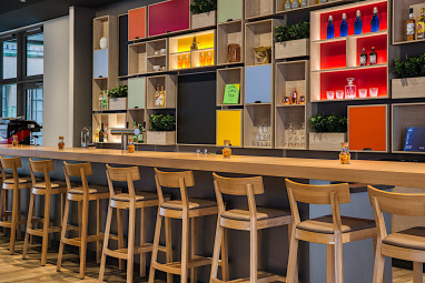 IntercityHotel Wiesbaden: Bar/Lounge