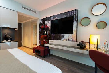 Leonardo Augsburg: Zimmer