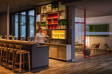 IntercityHotel Zürich Airport: Bar/Lounge