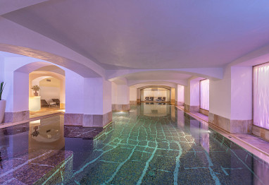 NH Collection Prague Carlo IV: Pool