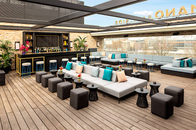 Hotel AMANO East Side: Bar/Lounge