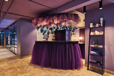 Urban Nature Hotel: Lobby