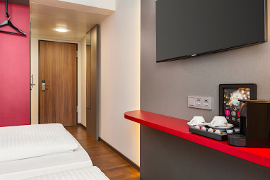 Amedia Hotel & Suites Dachau Trademark Collection by Wyndham by Revo: Zimmer