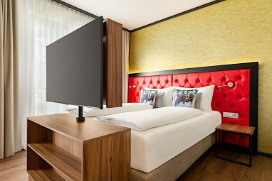 Amedia Hotel & Suites Dachau Trademark Collection by Wyndham by Revo: Zimmer
