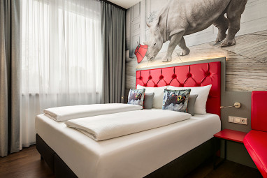 Amedia Hotel & Suites Dachau Trademark Collection by Wyndham by Revo: Zimmer