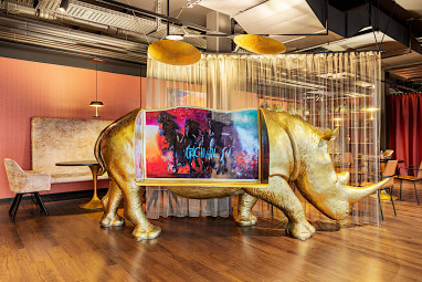 Amedia Hotel & Suites Dachau Trademark Collection by Wyndham by Revo: Lobby