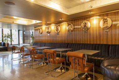 MUZE Hotel Düsseldorf – Handwritten Collection: Lobby