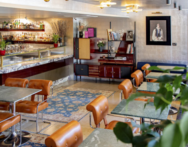 MUZE Hotel Düsseldorf – Handwritten Collection: Lobby