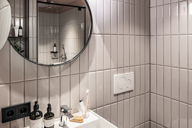 Revo München by Revo: Zimmer