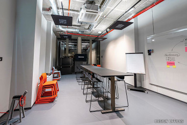 Design Offices Bonn Neuer Kanzlerplatz: Tagungsraum