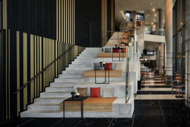 NH Collection Frankfurt Spin Tower: Lobby