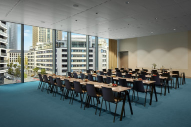 NH Collection Frankfurt Spin Tower: Tagungsraum