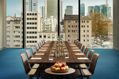 NH Collection Frankfurt Spin Tower: Tagungsraum
