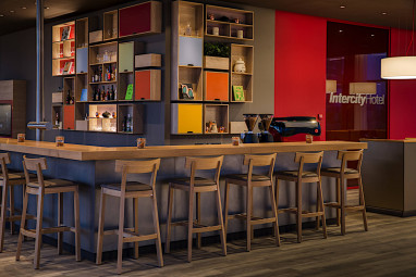IntercityHotel Karlsruhe: Bar/Lounge